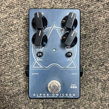 Darkglass Alpha Omicron Bass Preamp/Distortion Pedal (Pre-Owned)